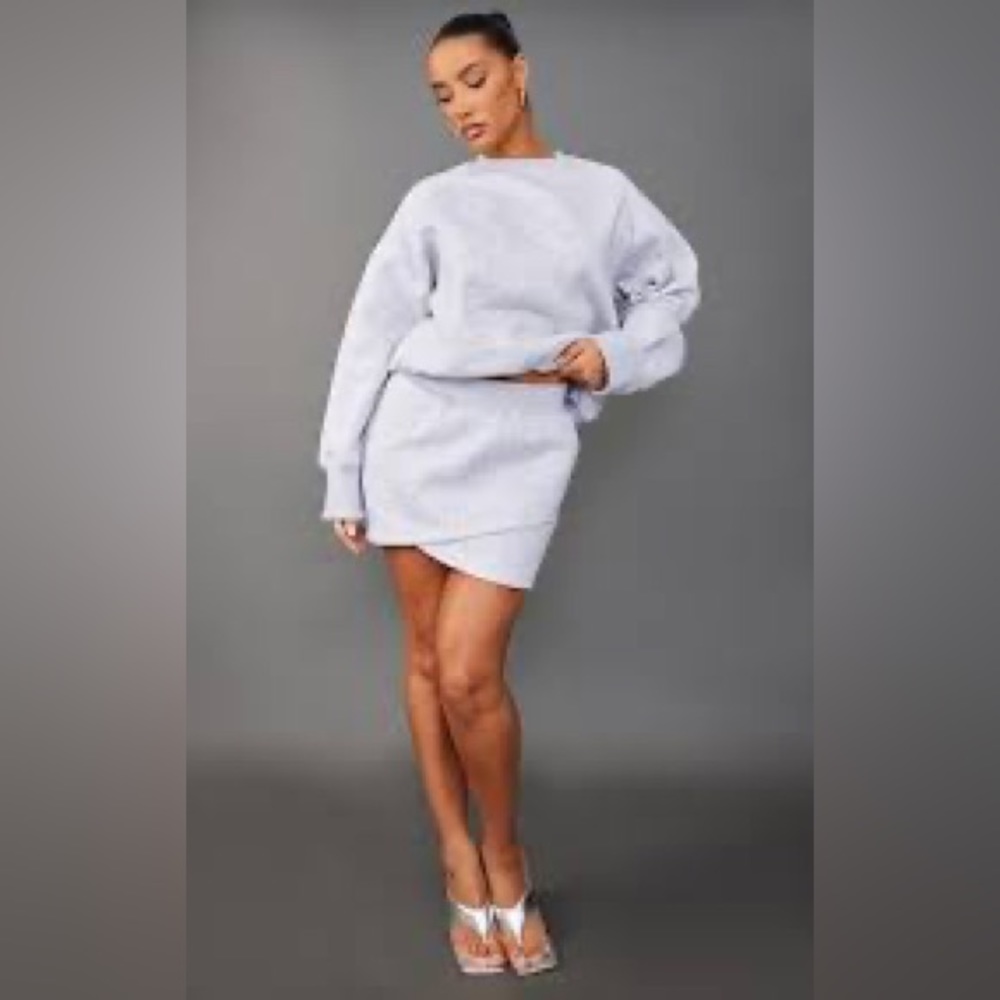 Pretty Little Thing 2 piece Gray Skirt Set